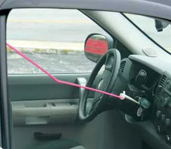 Metro Master Locksmith Brookfield, WI 414-209-4640 - 21-Unlock-Car